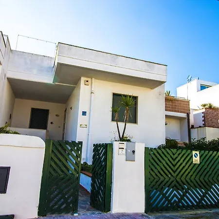 Vakantiehuis Morgan Holidays House Ugento